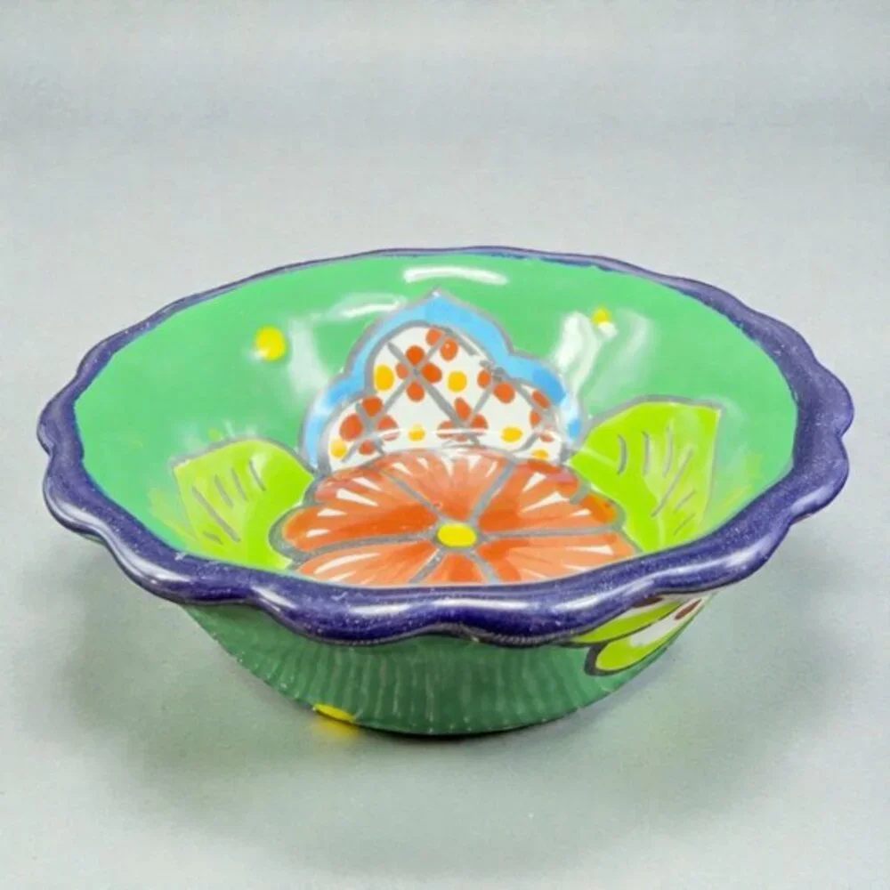 Vintage‎ Hand Made Mexico Pottery Talavera 4inch Dish Salsa Bowl Container Decor